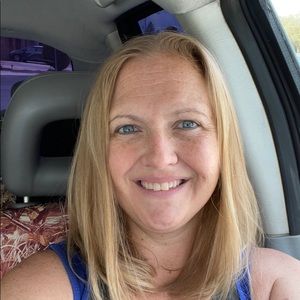 Meet your Posher, Melissa